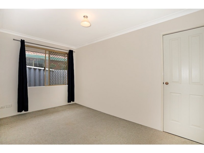 2 Yolla Court, Greenfields WA 6210