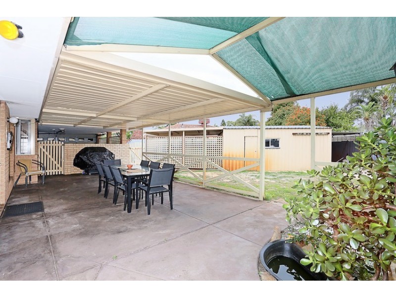 2 Yolla Court, Greenfields WA 6210