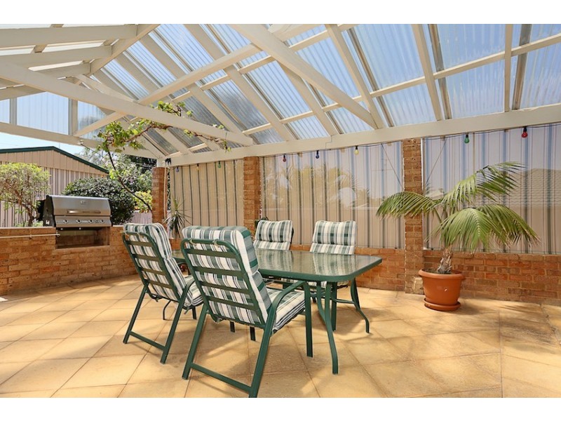 26 Arundel Drive, Halls Head WA 6210