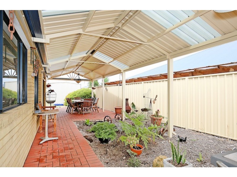 3 Albina Chase, Lakelands WA 6180