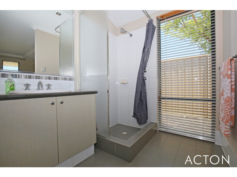 42 Cobaki Brace, Lakelands WA 6180