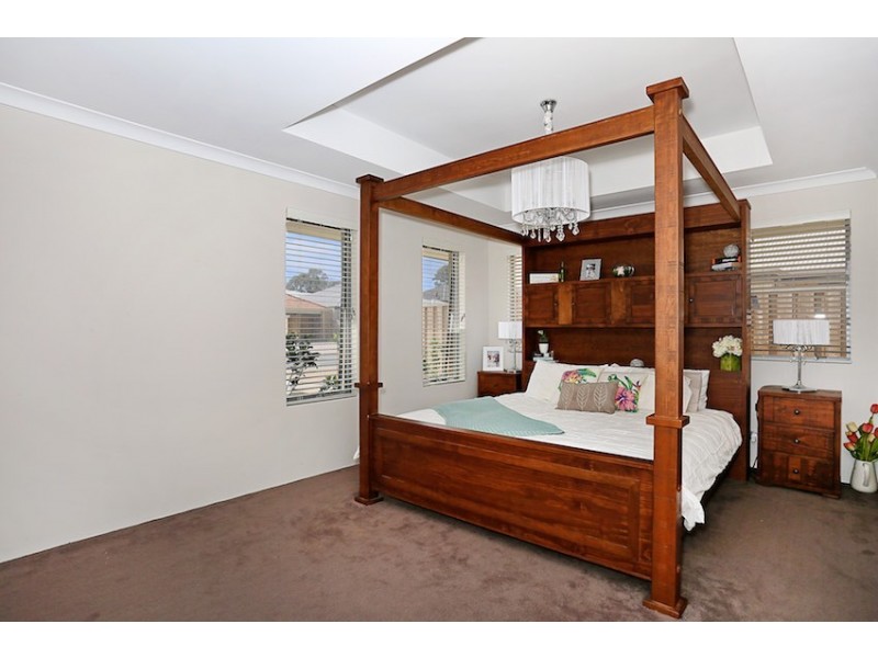 39 Solandri Turn, Halls Head WA 6210