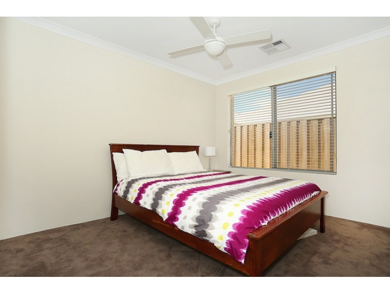 39 Solandri Turn, Halls Head WA 6210