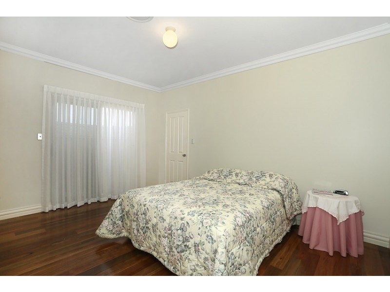 10 Guilderton Close, Erskine WA 6210