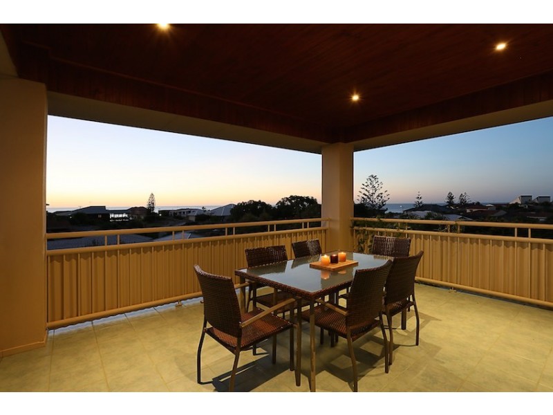 3 Rose Street, Halls Head WA 6210