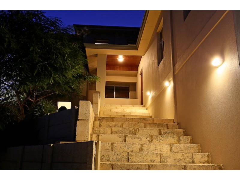 3 Rose Street, Halls Head WA 6210