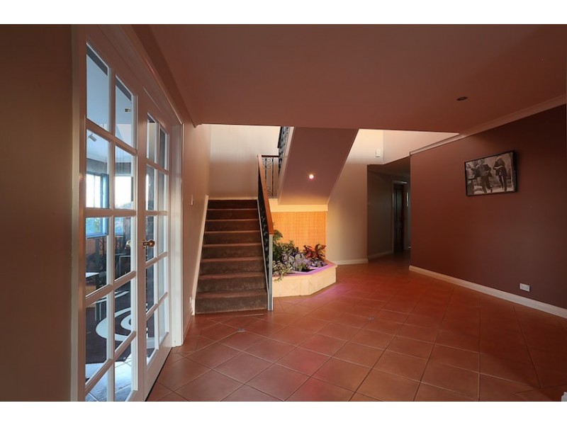 3 Rose Street, Halls Head WA 6210