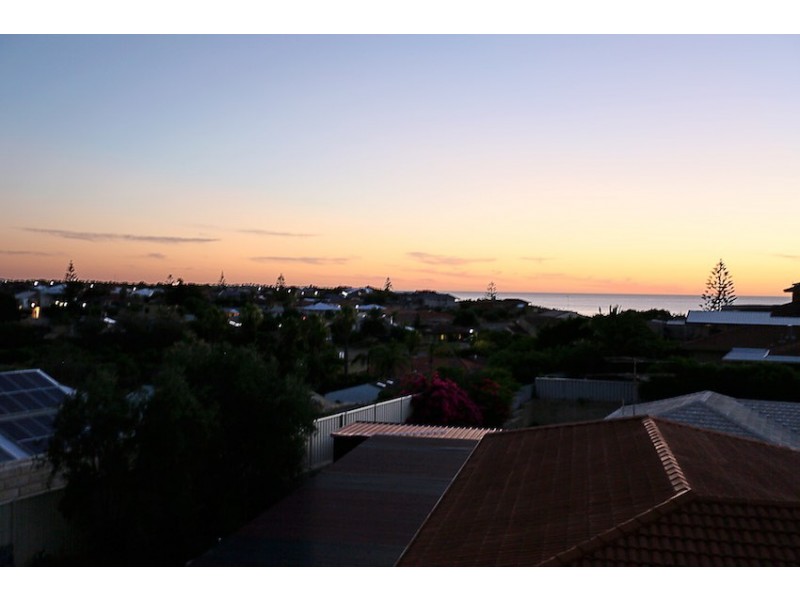 3 Rose Street, Halls Head WA 6210