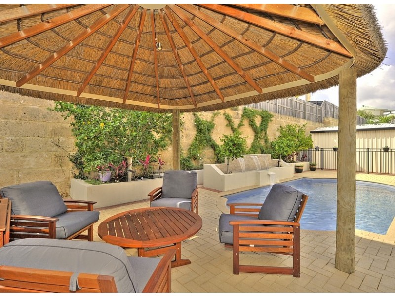 9 Lilly Pilly Lookout, Halls Head WA 6210