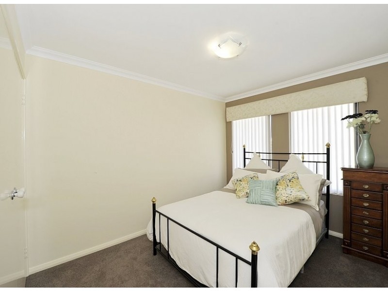 9 Lilly Pilly Lookout, Halls Head WA 6210