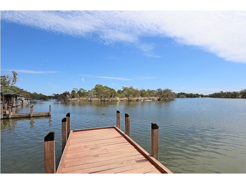 11 Rivergum Esplanade, South Yunderup WA 6208