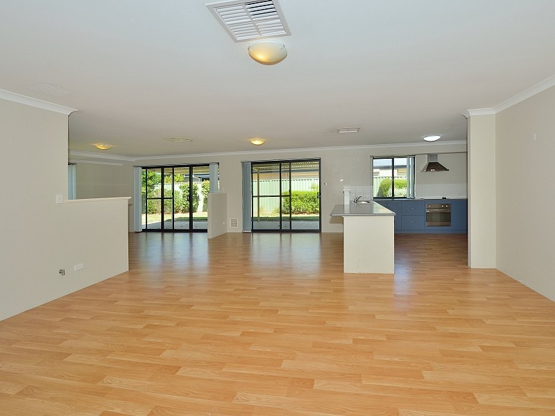 6 Jolly Rambler Boulevard, Ravenswood WA 6208