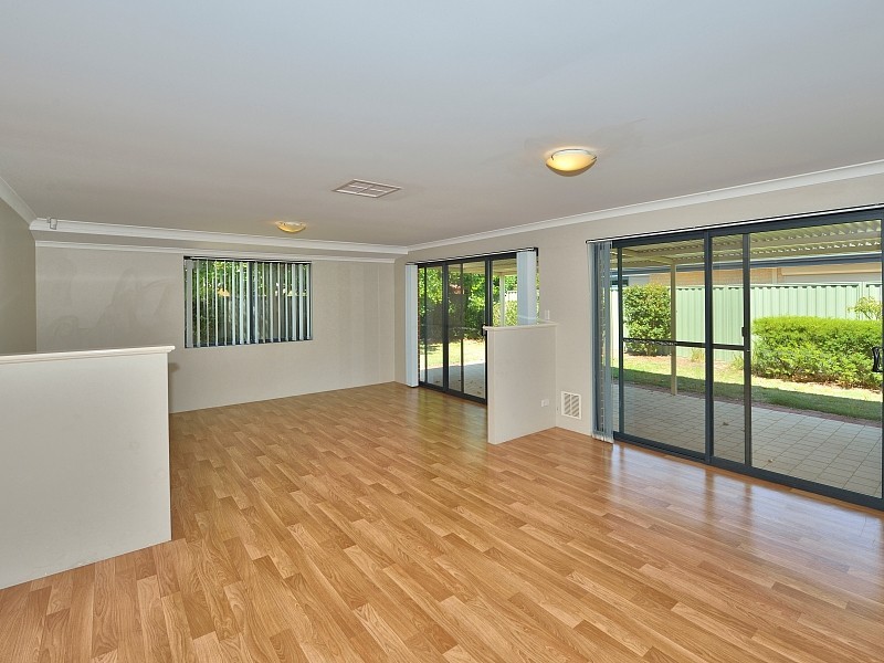 6 Jolly Rambler Boulevard, Ravenswood WA 6208