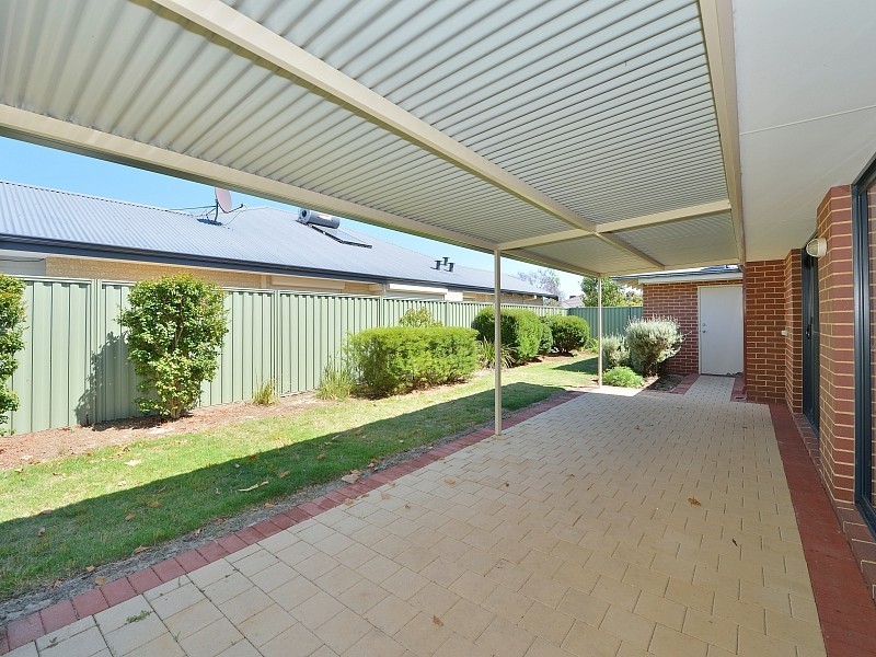 6 Jolly Rambler Boulevard, Ravenswood WA 6208