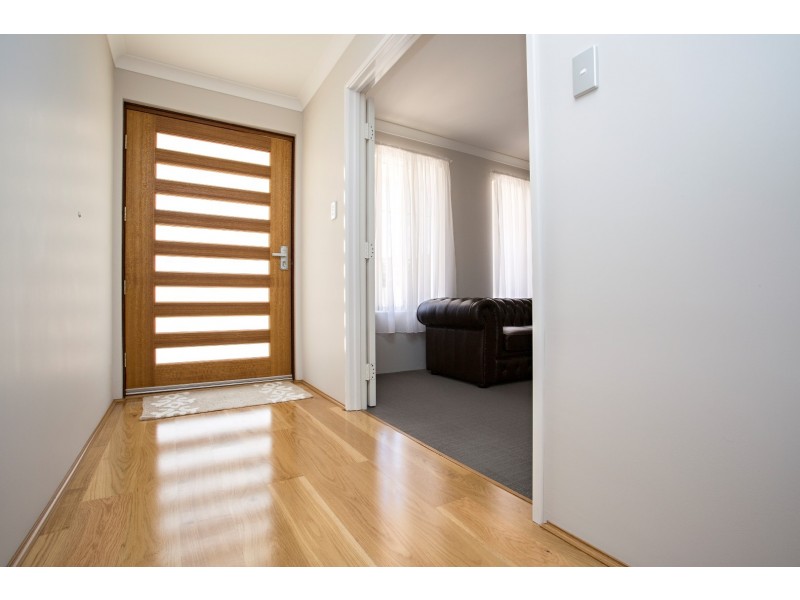 5 Nerrena Court, Greenfields WA 6210