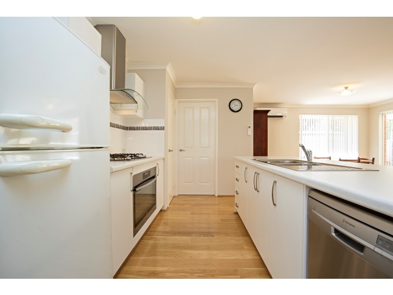 5 Nerrena Court, Greenfields WA 6210