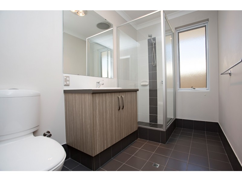 5 Nerrena Court, Greenfields WA 6210