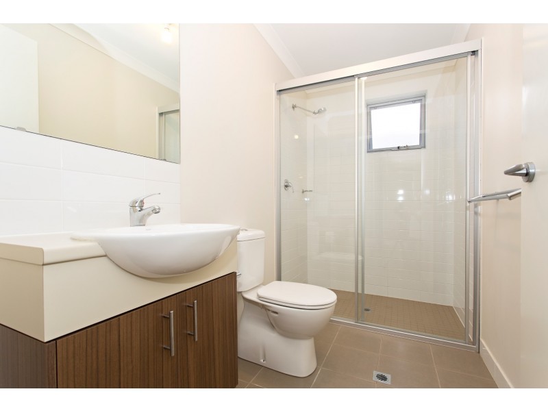 27 Elkridge Turn, Meadow Springs WA 6210