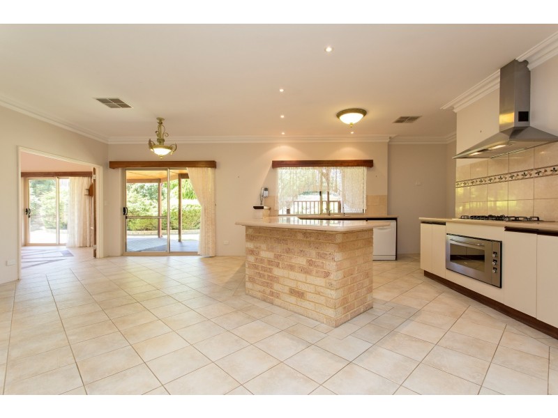 9 Gifford Rise, Meadow Springs WA 6210