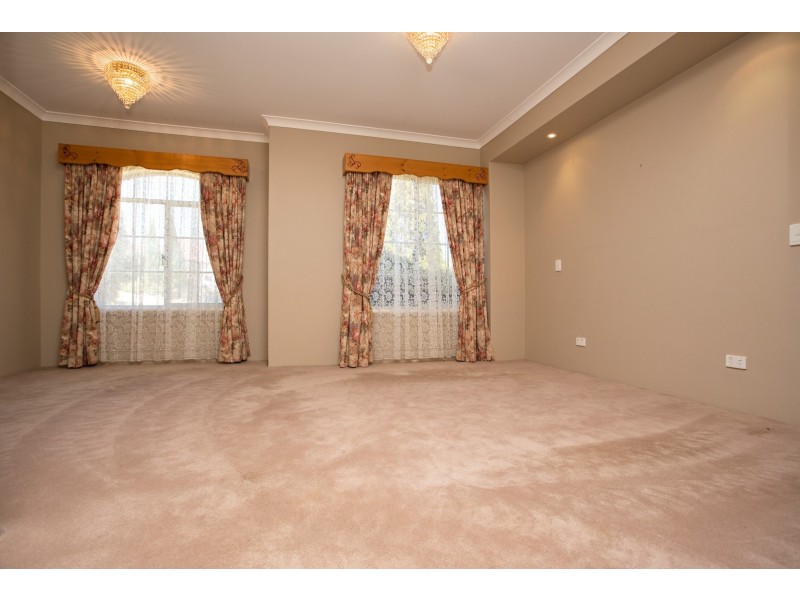 9 Gifford Rise, Meadow Springs WA 6210