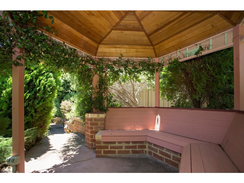 9 Gifford Rise, Meadow Springs WA 6210