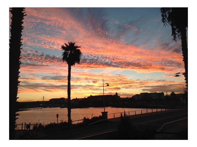 2 Dolphin Drive, Mandurah WA 6210