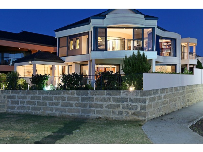 2 Dolphin Drive, Mandurah WA 6210