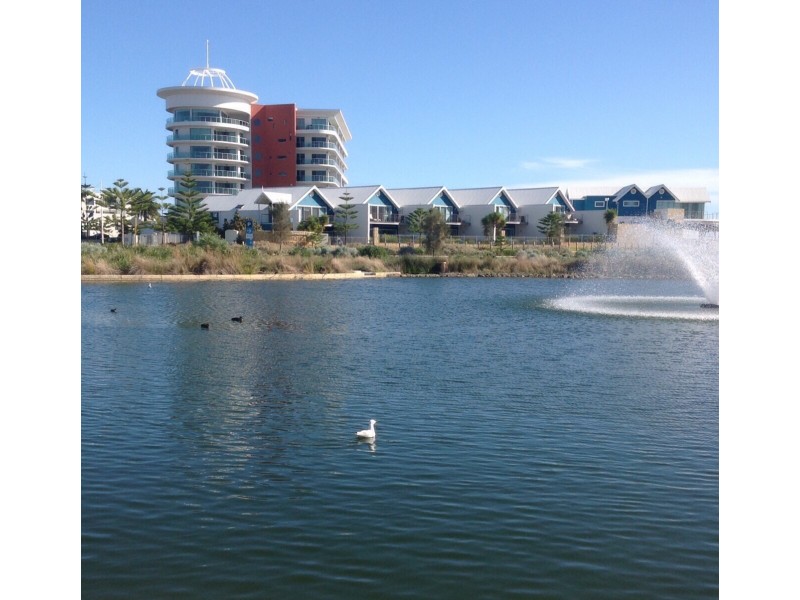 2 Dolphin Drive, Mandurah WA 6210