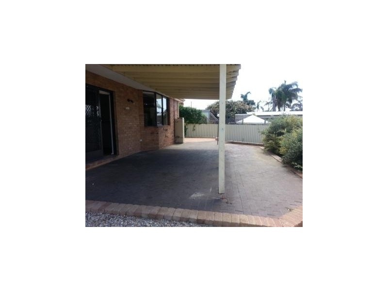 30 Leslie Street, Dudley Park WA 6210