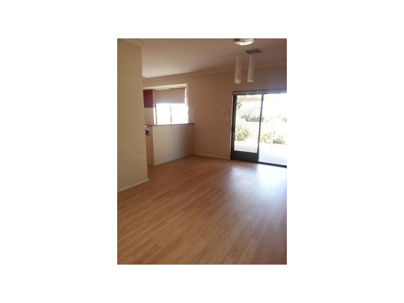 30 Leslie Street, Dudley Park WA 6210