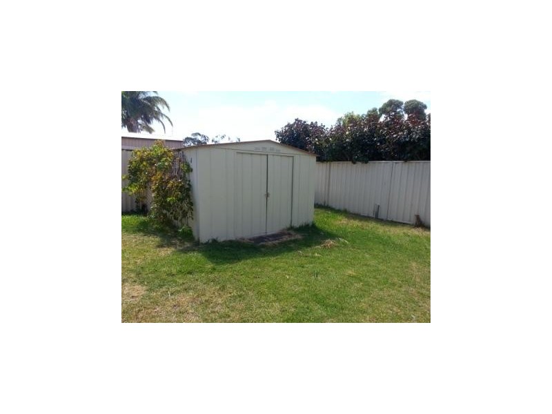 30 Leslie Street, Dudley Park WA 6210