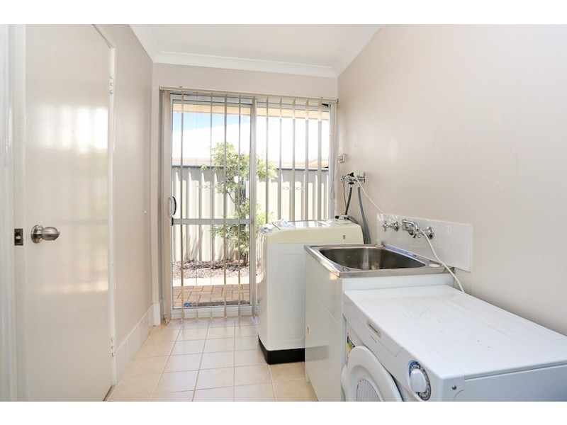 96 Meadow Springs Drive, Meadow Springs WA 6210