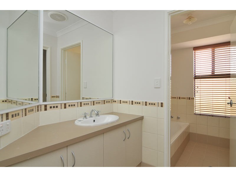 20 Prentice Way, Lakelands WA 6180