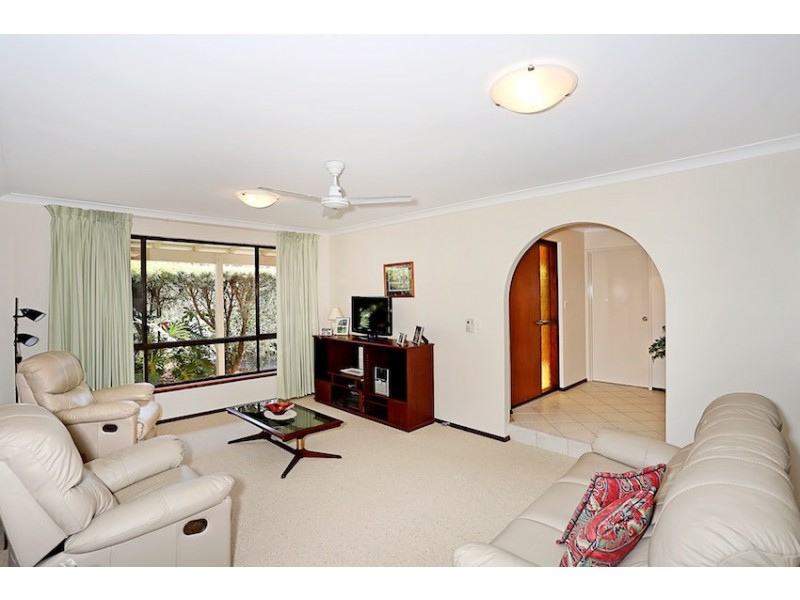 6 Tennyson Avenue, Halls Head WA 6210