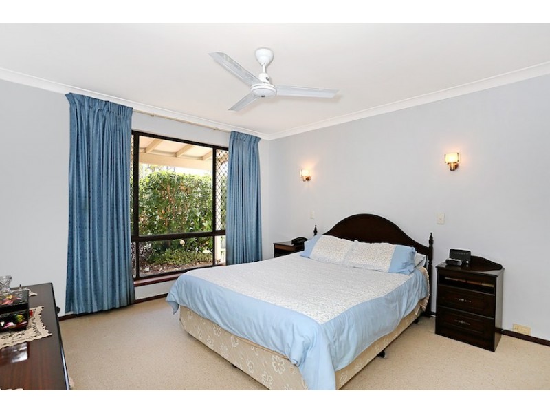 6 Tennyson Avenue, Halls Head WA 6210