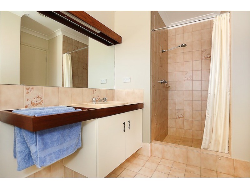 6 Tennyson Avenue, Halls Head WA 6210