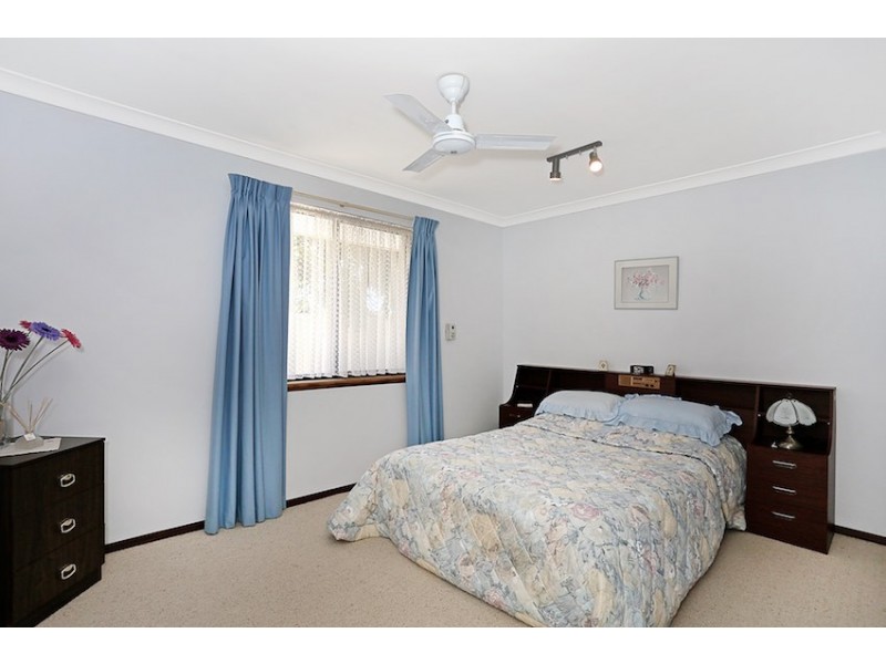 6 Tennyson Avenue, Halls Head WA 6210