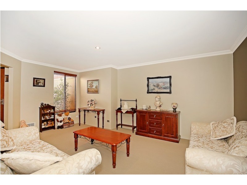 66 Buckingham Drive, Wannanup WA 6210
