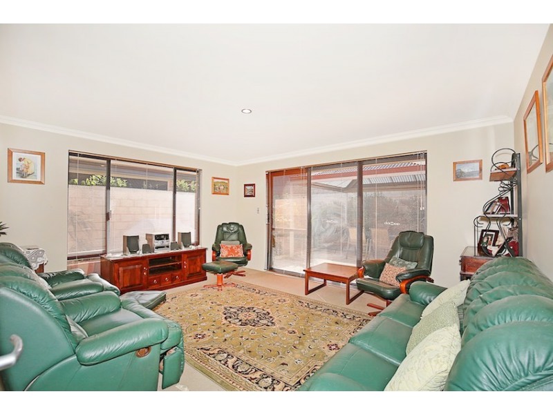 66 Buckingham Drive, Wannanup WA 6210