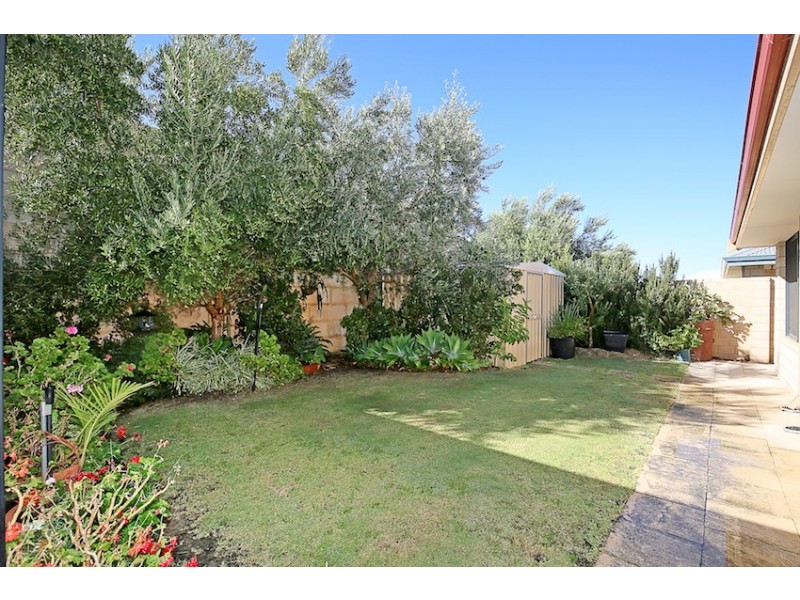 66 Buckingham Drive, Wannanup WA 6210
