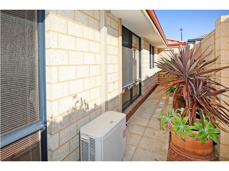 66 Buckingham Drive, Wannanup WA 6210