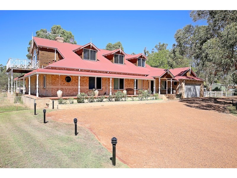 66 Red Road, Parklands WA 6180