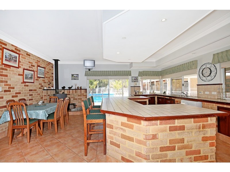 66 Red Road, Parklands WA 6180