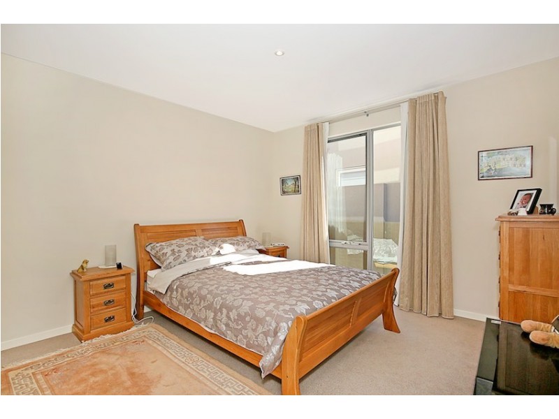 17 Whimbrel Crescent, Coodanup WA 6210