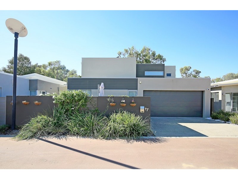 17 Whimbrel Crescent, Coodanup WA 6210