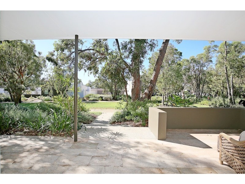 17 Whimbrel Crescent, Coodanup WA 6210