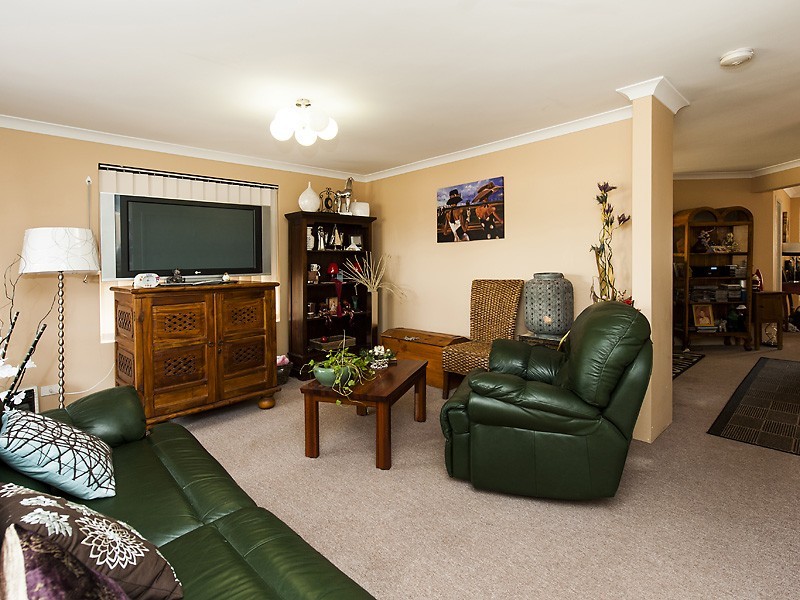 6 Bennett Brook Circle, Greenfields WA 6210