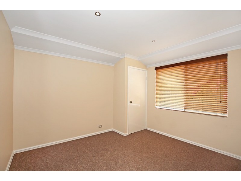 93 Hudson Drive, Dudley Park WA 6210