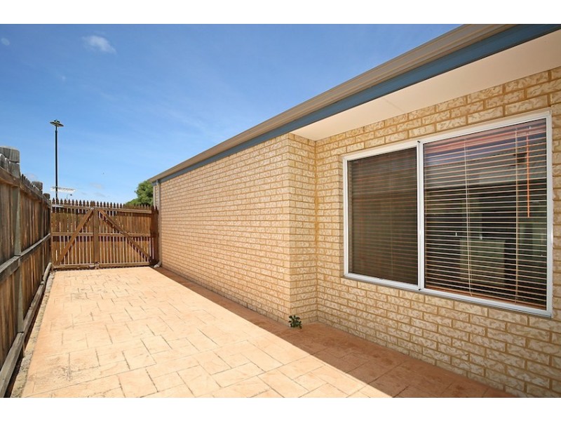 93 Hudson Drive, Dudley Park WA 6210