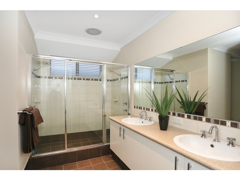 63 Karon Vista, Halls Head WA 6210